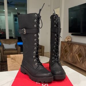 Stylish Black Lace-Up Boots for Women